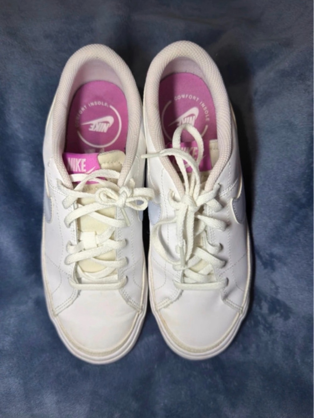 Nike Women’s White Low-Top Sneakers with Pink Insoles